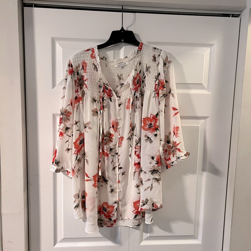 Women’s Plus Size Floral Blouse